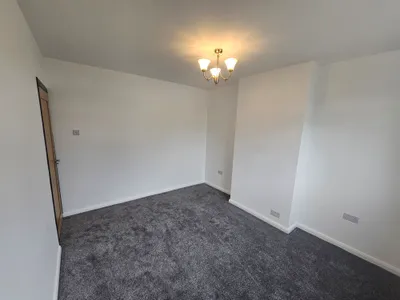 After: Mould Treatment & Full Room Redecoration
