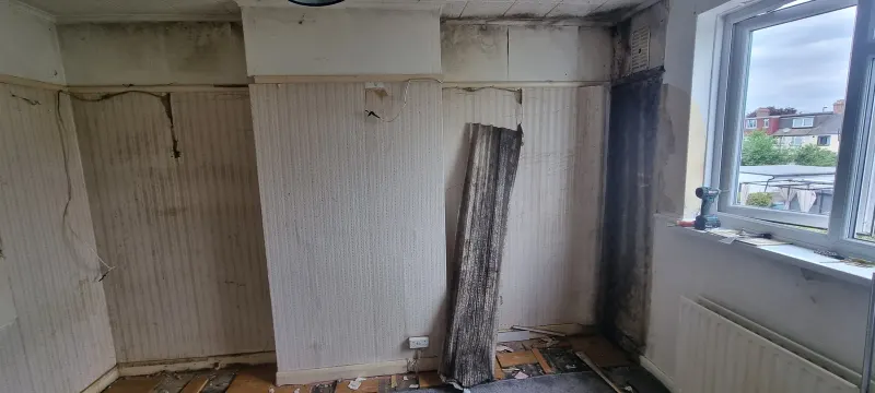 Before: Mould Treatment & Full Room Redecoration
